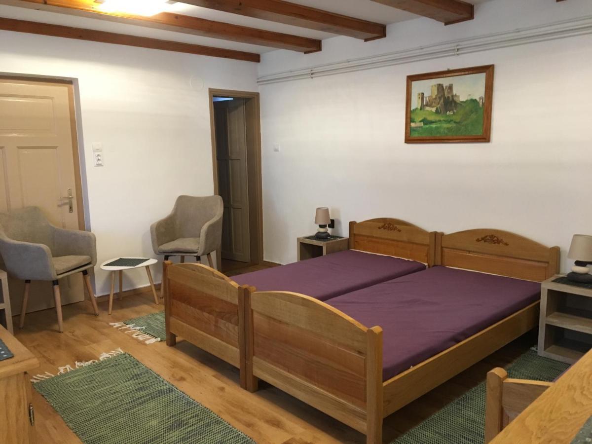 Apartmán Devenyi Vendeghaz Csesznek Exteriér fotografie