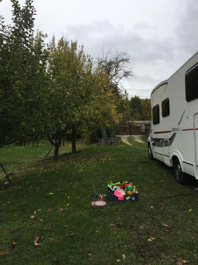 Apartmán Devenyi Vendeghaz Csesznek Exteriér fotografie