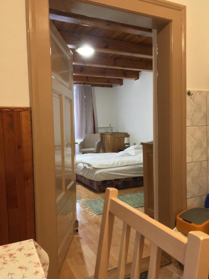 Apartmán Devenyi Vendeghaz Csesznek Exteriér fotografie