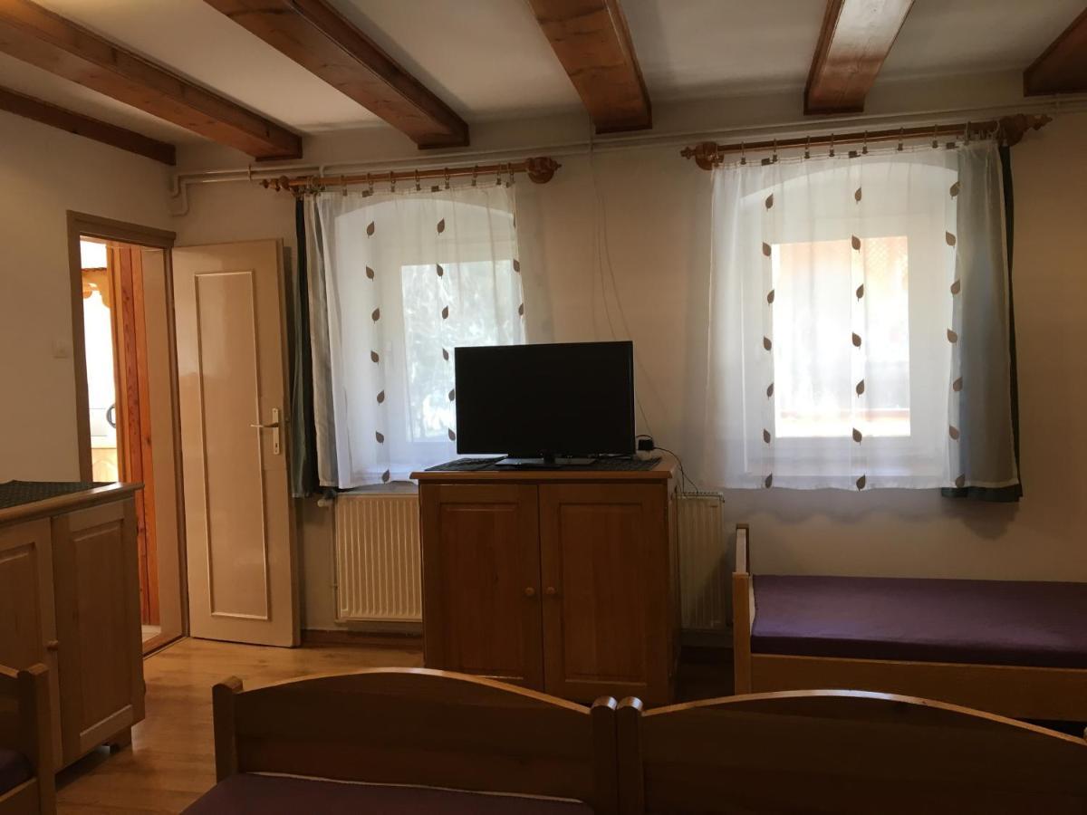 Apartmán Devenyi Vendeghaz Csesznek Exteriér fotografie